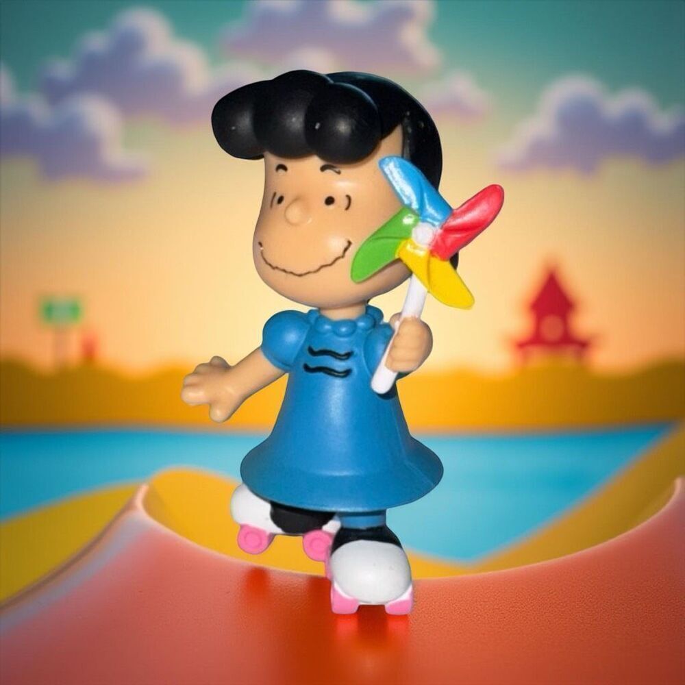 Just Play Lucy Van Pelt PEANUTS Rollerskating Vinyl Figure 3” A11
